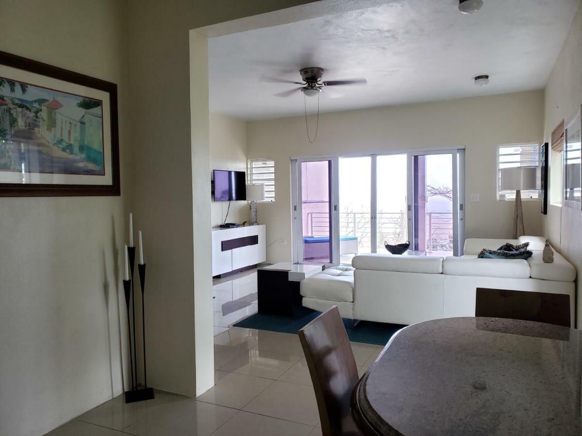 Villa Indigo Sunny 1BR Apartment in Private Gated Estate Carlota Amalia Exterior foto